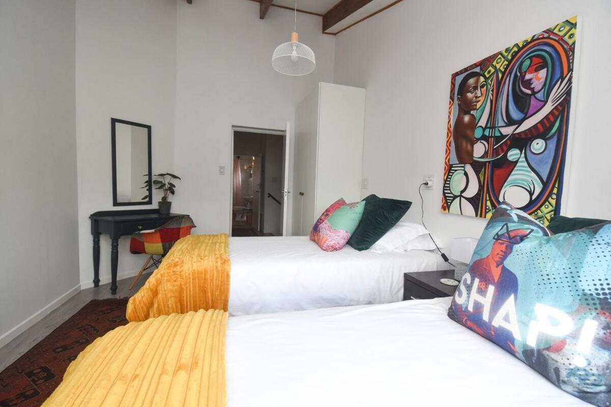 Apartment Poseidon's Pad - Eclectic 2-bedroom In Trendy Muizenberg